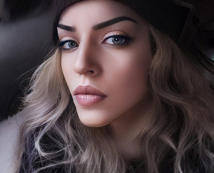 The Cloud Skin Makeup Trend: Soft Matte Perfection & Why Wholesalers Are Stocking Up