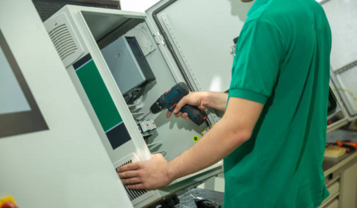 Finding the Right Electrical Enclosure Manufacturer for Your Project
